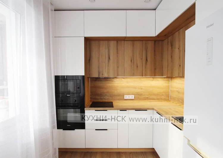 Кухня в белом стиле (83 фото)